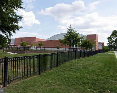 3935 9th Street Ne - Photo Thumbnail 21