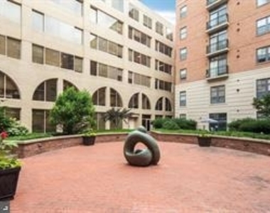 1111 25th Street Nw - Photo Thumbnail 6
