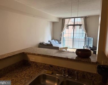1111 25th Street Nw - Photo Thumbnail 13