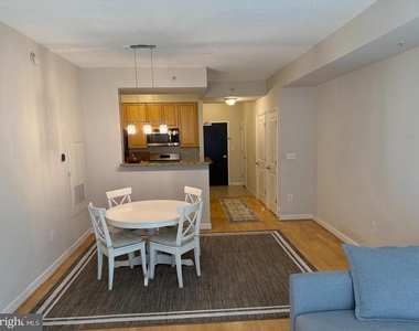 1111 25th Street Nw - Photo Thumbnail 18