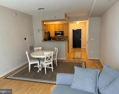 1111 25th Street Nw - Photo Thumbnail 14