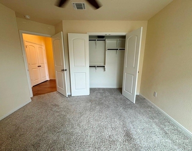 5115 Leaning Tree Dr - Photo Thumbnail 21