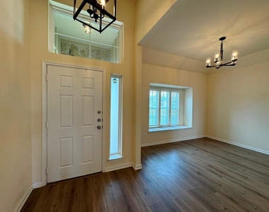 5115 Leaning Tree Dr - Photo Thumbnail 2