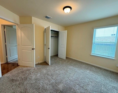 5115 Leaning Tree Dr - Photo Thumbnail 25