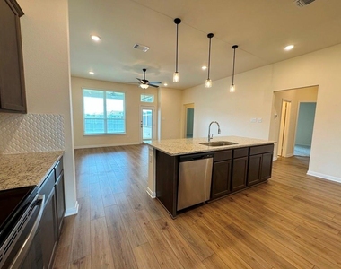 5115 Leaning Tree Dr - Photo Thumbnail 11