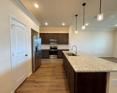 5115 Leaning Tree Dr - Photo Thumbnail 8