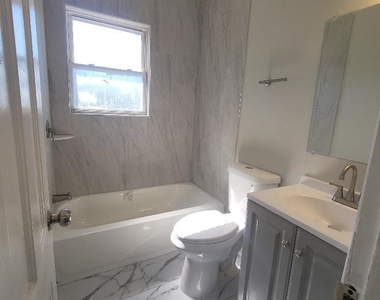 414 Orange Street Se - Photo Thumbnail 8