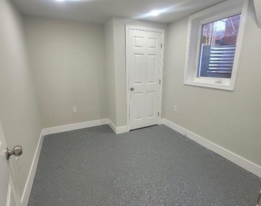 414 Orange Street Se - Photo Thumbnail 15