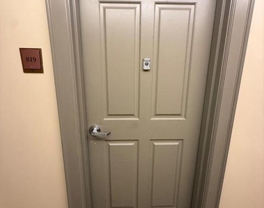 777 7th Street Nw - Photo Thumbnail 4