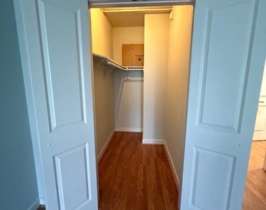 777 7th Street Nw - Photo Thumbnail 12