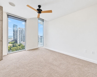 360 Nueces St - Photo Thumbnail 13