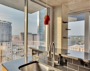 360 Nueces St - Photo Thumbnail 7
