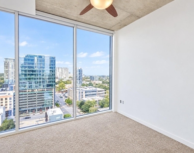 360 Nueces St - Photo Thumbnail 9