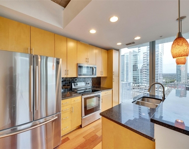 360 Nueces St - Photo Thumbnail 5