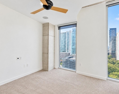 360 Nueces St - Photo Thumbnail 12
