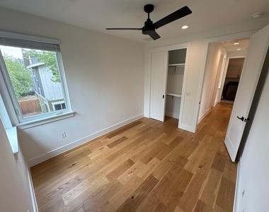 4806 Lott Ave - Photo Thumbnail 5