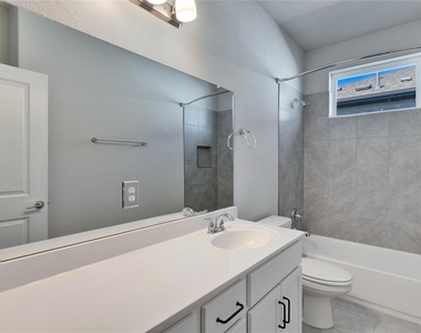 1015 Vista View Dr - Photo Thumbnail 16
