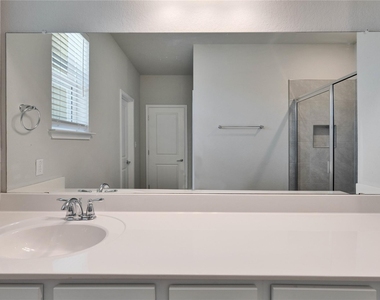 1015 Vista View Dr - Photo Thumbnail 10