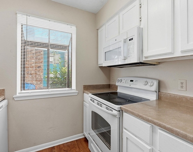 8811 Schick Rd - Photo Thumbnail 14