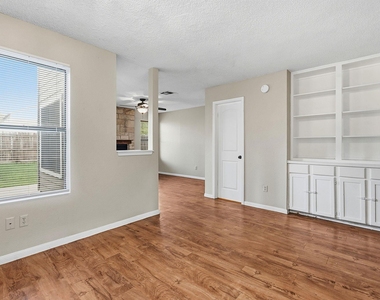 8811 Schick Rd - Photo Thumbnail 7