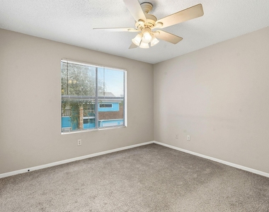 8811 Schick Rd - Photo Thumbnail 23
