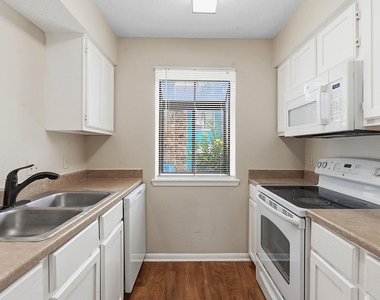 8811 Schick Rd - Photo Thumbnail 12