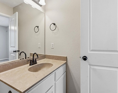 8811 Schick Rd - Photo Thumbnail 21