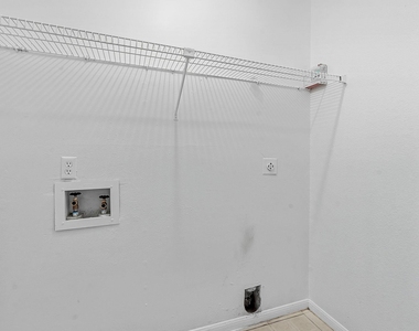 8811 Schick Rd - Photo Thumbnail 26