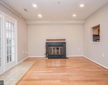 3631 38th Street Nw - Photo Thumbnail 2