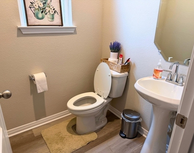 1850 Settlers Glen Dr - Photo Thumbnail 11