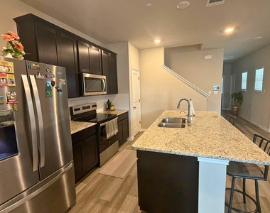 1850 Settlers Glen Dr - Photo Thumbnail 3