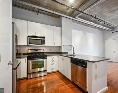 1300 N Street Nw - Photo Thumbnail 1