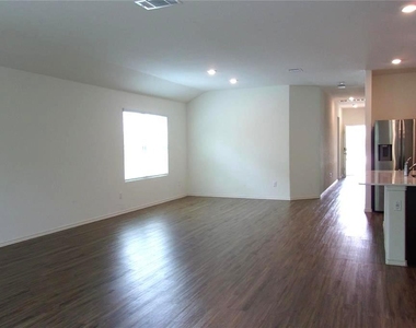 6420 Turin Ln - Photo Thumbnail 1
