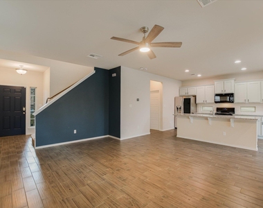 3651 Sandy Brook Dr - Photo Thumbnail 5