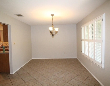 8311 Columbia Falls Dr - Photo Thumbnail 2