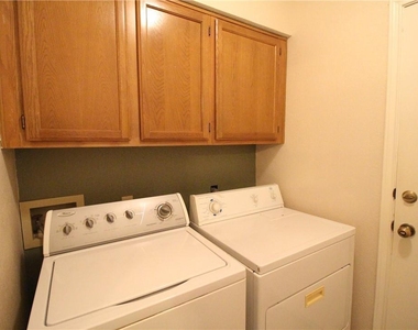 8311 Columbia Falls Dr - Photo Thumbnail 10