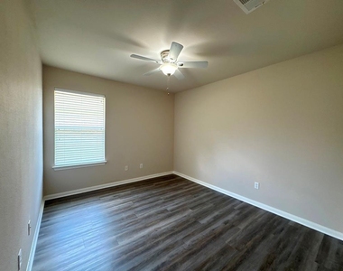285 Amber Ash Dr - Photo Thumbnail 25