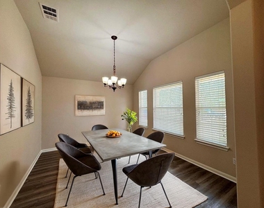 285 Amber Ash Dr - Photo Thumbnail 33