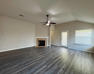 285 Amber Ash Dr - Photo Thumbnail 9