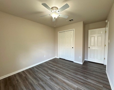 285 Amber Ash Dr - Photo Thumbnail 26