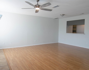 6804 Old Quarry Ln - Photo Thumbnail 13