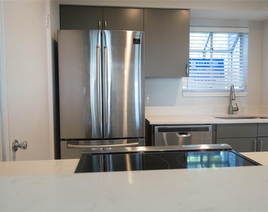6804 Old Quarry Ln - Photo Thumbnail 2