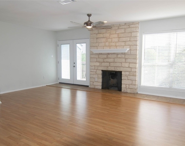 6804 Old Quarry Ln - Photo Thumbnail 7