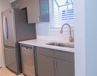 6804 Old Quarry Ln - Photo Thumbnail 4
