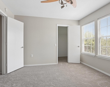 3512 Sand Dunes Ave - Photo Thumbnail 14