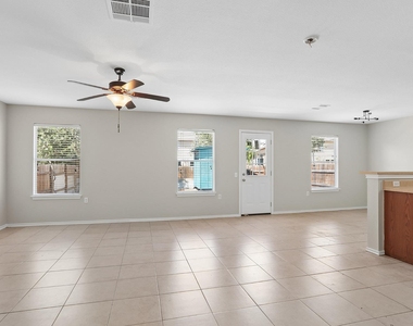 3512 Sand Dunes Ave - Photo Thumbnail 3