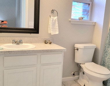 2525 Haywood Estates Lane - Photo Thumbnail 22
