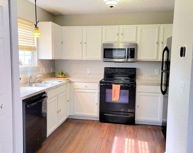 2525 Haywood Estates Lane - Photo Thumbnail 20