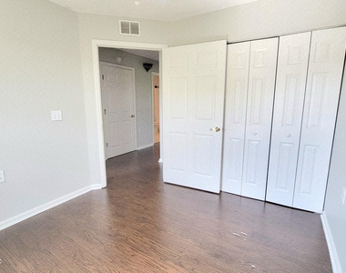 2525 Haywood Estates Lane - Photo Thumbnail 9