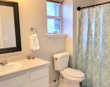2525 Haywood Estates Lane - Photo Thumbnail 24